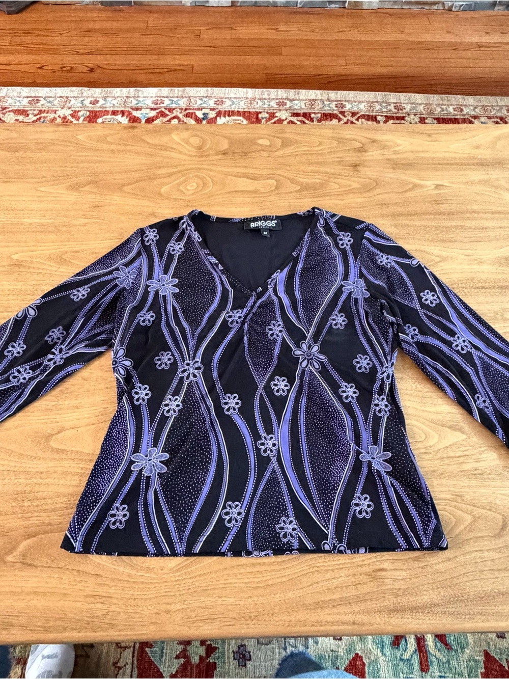 Briggs Petite Black & Lavender Floral V-Neck 3/4 Sleeve Top size M